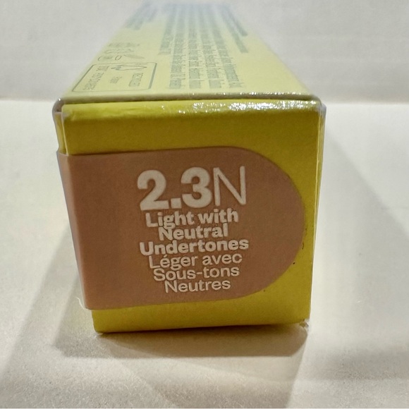 Kosas Revealer Super Creamy + Brightening Concealer Tone 2.3N - Picture 4 of 7